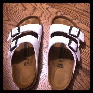 Birkenstock slippers white